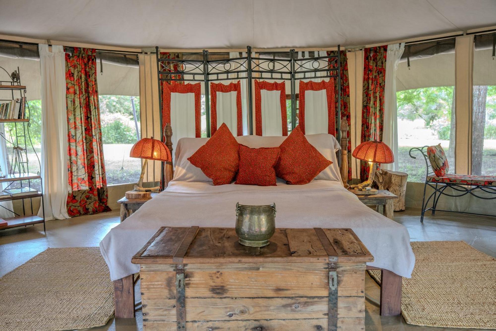 Dolly Farm & River Camp, Luxury Tents Usa River Exterior photo